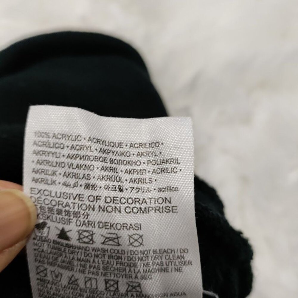 Hurley Youth Black Beanie With Red Sharkbite Design & Logo Acrylic Knit S - Picture 5 of 5